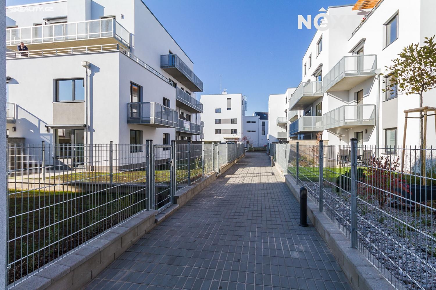 PRONAJMUTO – Pronájem krásného bytu 2+kk, 51 m², Uhříněves